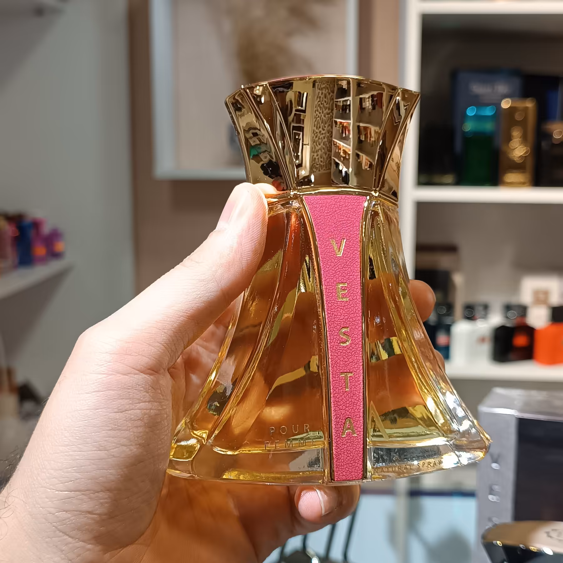 عطر ادکلن زنانه اورجینال  دمونت پاریس مدل Dumont paris vesta وستا 

