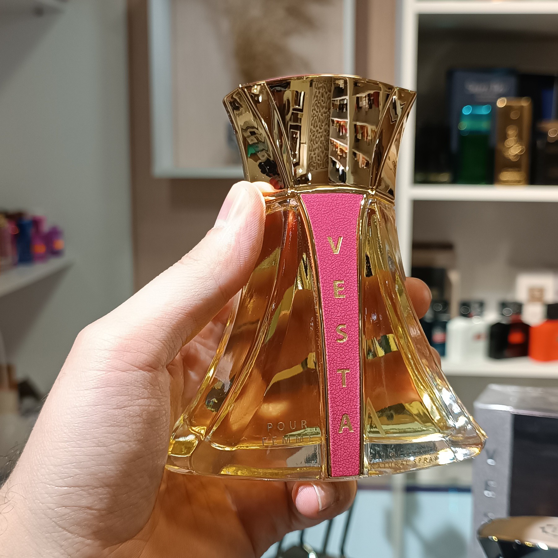 عطر ادکلن زنانه اورجینال دمونت پاریس مدل Dumont paris vesta وستا