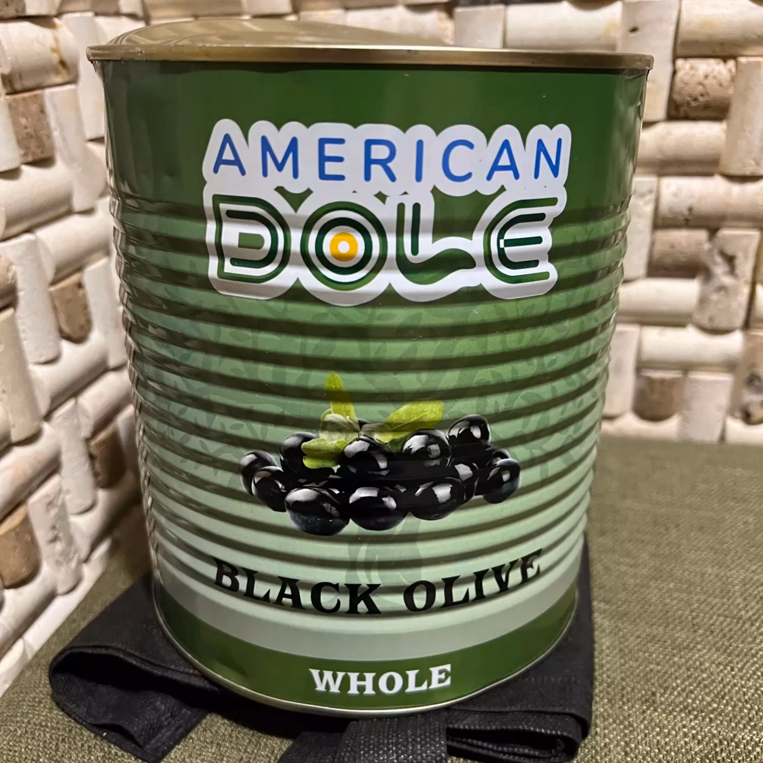 زیتون سیاه خارجی اورجینال وزن ناخالص 3کیلوگرمی