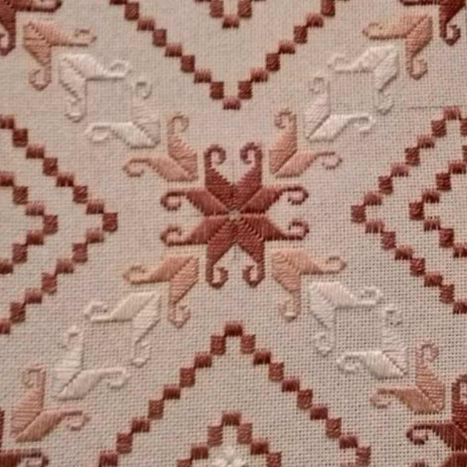 طرح کاور کوسن خامه دوزی شده 