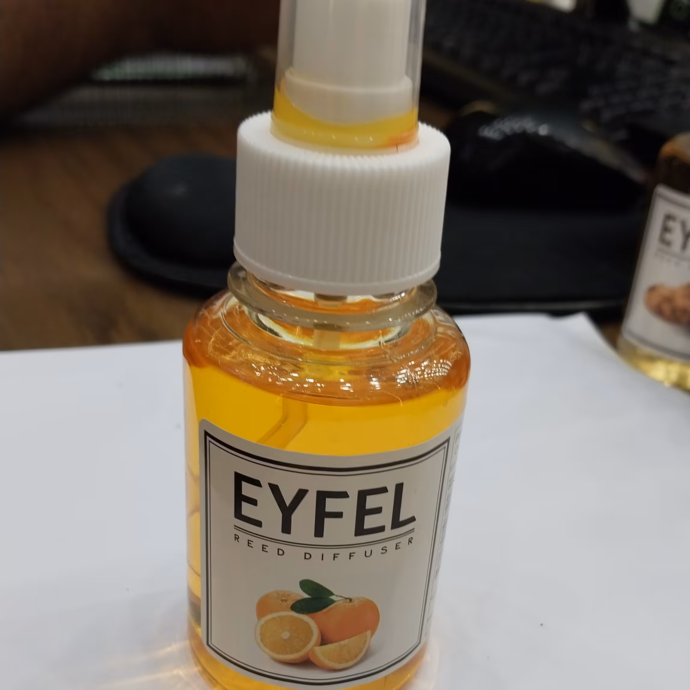 خوشبو ایفل اسپری پرتقال  در طعم های مختلف اگزوز پرشین سادات اسپرت 110 m.k