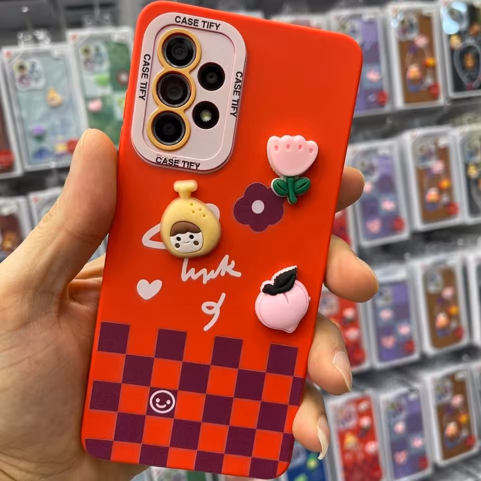 کاور فانتزی رنگ قرمز
برای انواع گوشی های آیفون.سامسونگ.شیائومی