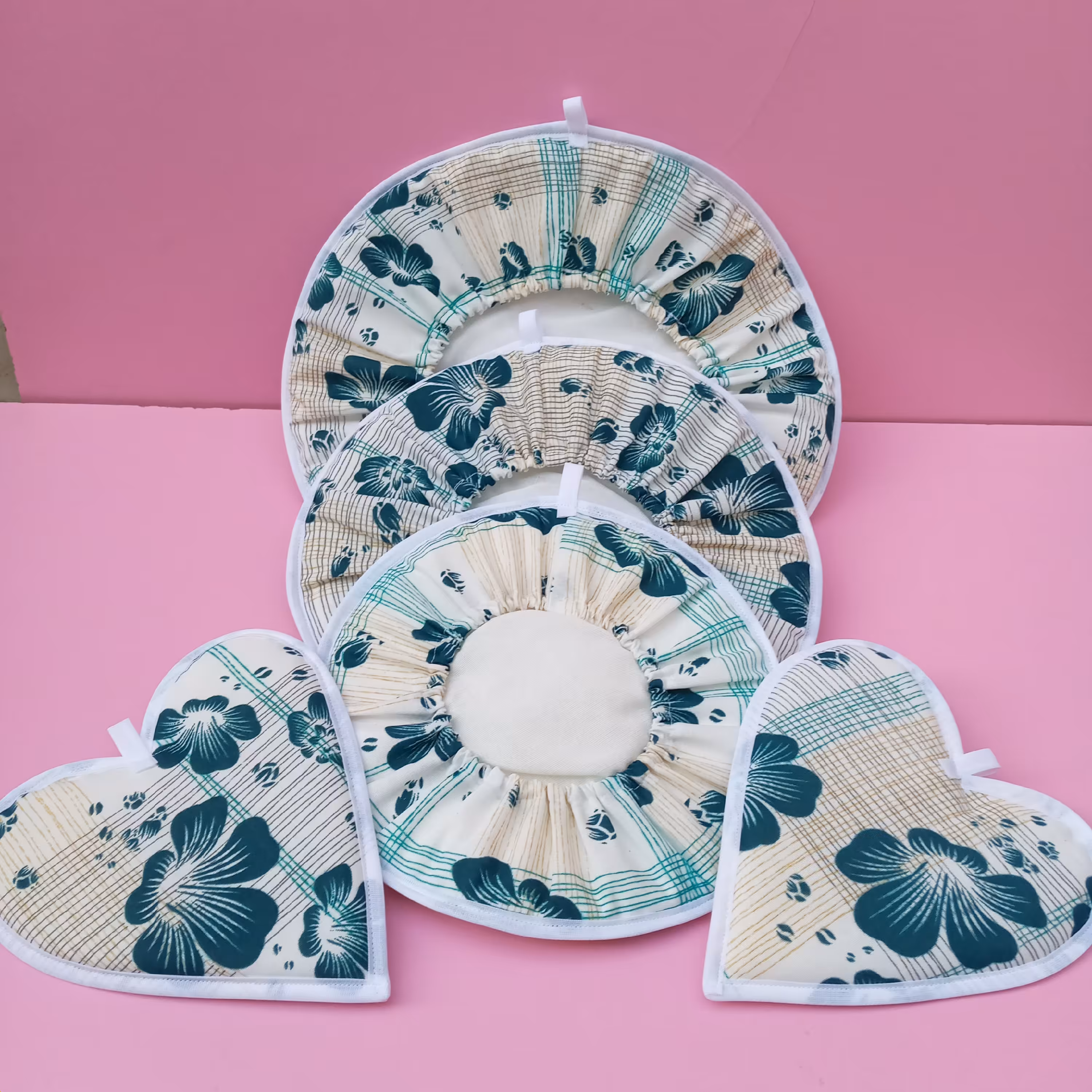 سرویس دمی دستگیره 5 تیکه جنس عالی سه عدد دمی و دو عدد دستگیره     (سرویس دمکنی )