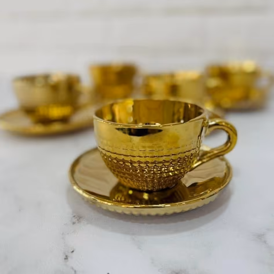 فنجان و نعلبکی  ونیز طلایی 