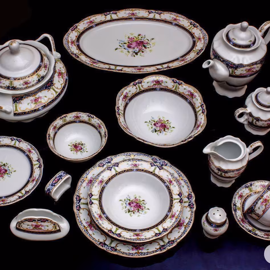 سرویس چینی پردیس الگانس12نفره و 6نفره هزینه ارسال به عهده مشتری محترم 