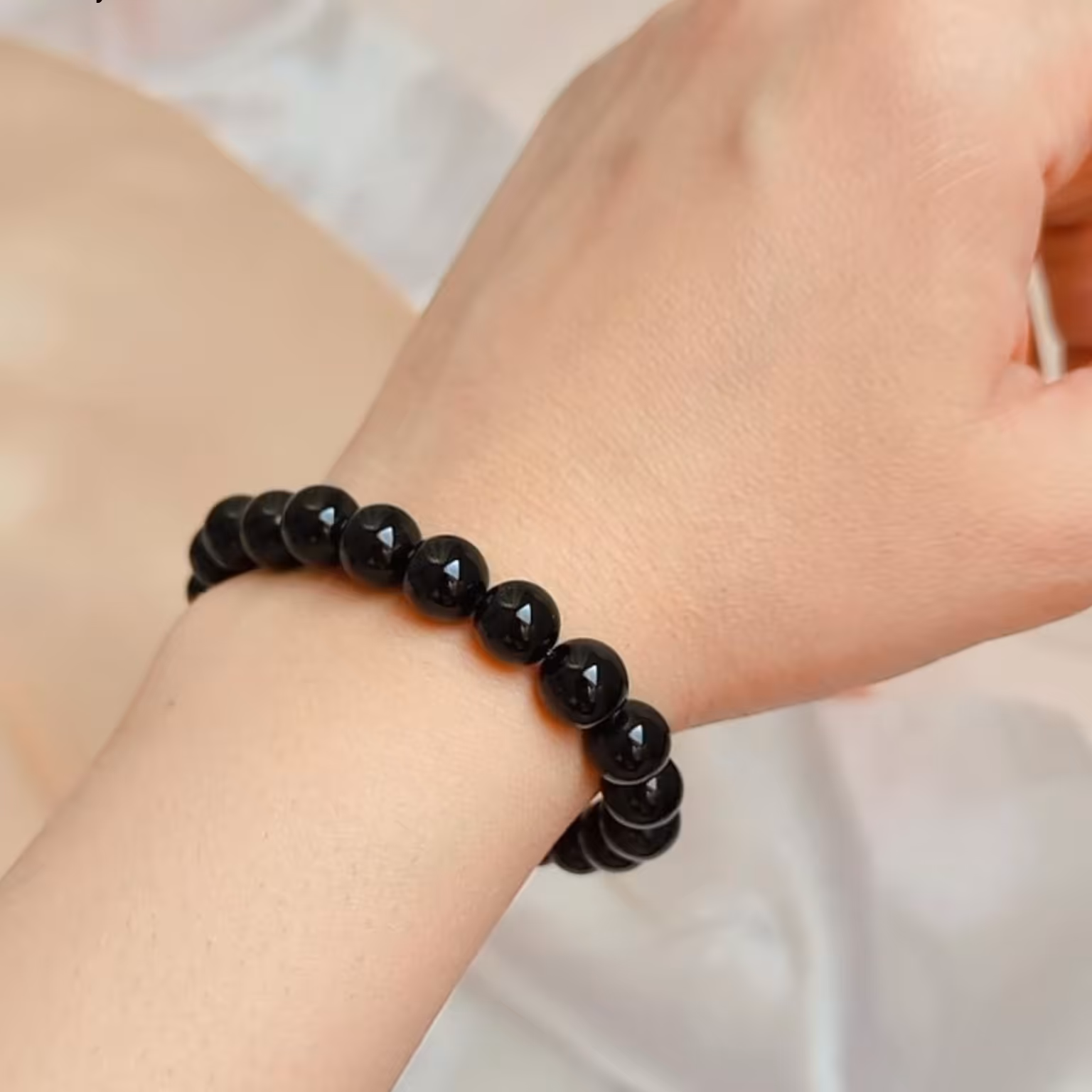 دستبند اسپرت با سنگ های عقیق سیاه معدنیِ اصل 