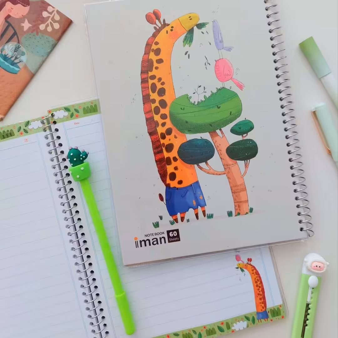 دفترهای 60 برگ باکیفیت برند ایمان طرح Happy animal طرح زرافه جدید 
جلدشون مجلد هستش
سیمی
