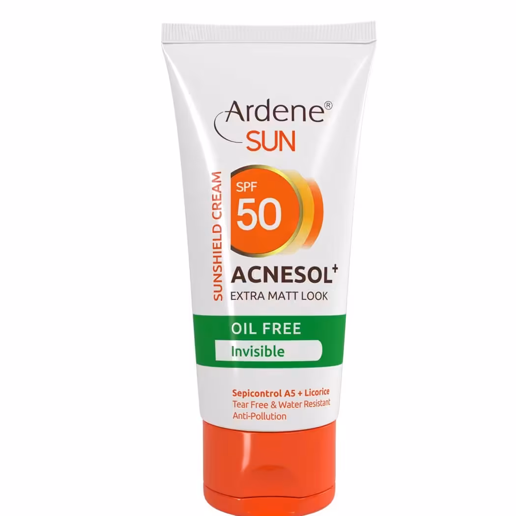 کرم ضد آفتاب آکنه سول پلاس آردن بی رنگ مات کننده و فاقد چربی SPF50