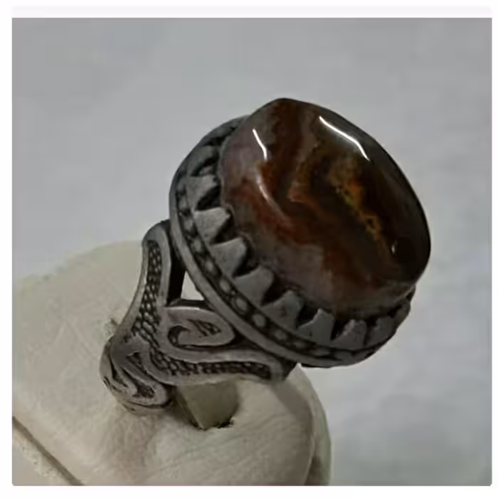 انگشتر شجر با طرح خاص