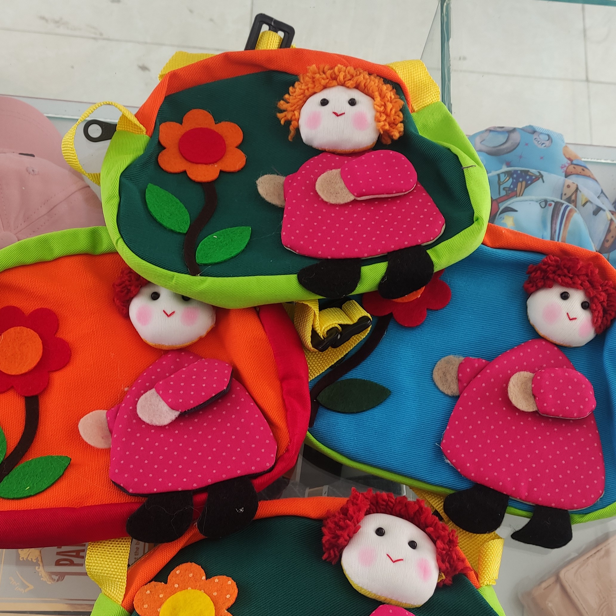کیف بچگانه عروسکی
