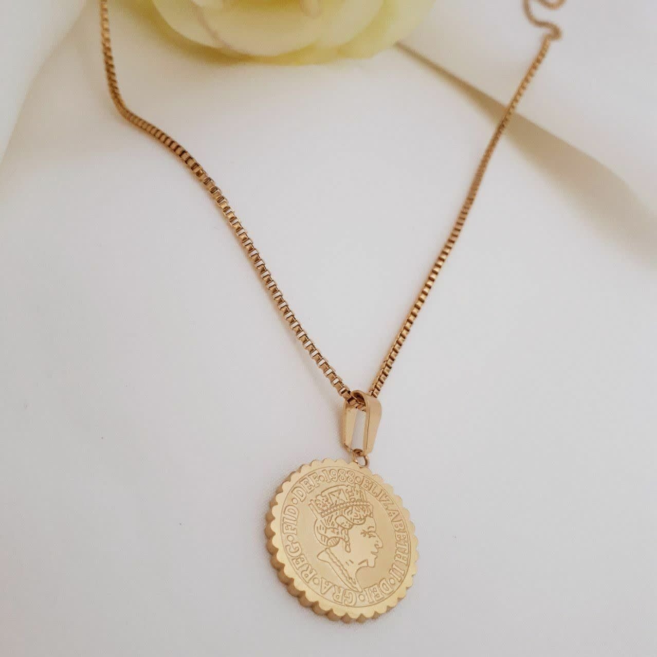 گردنبند کد8318طرح طلا. دو طرفه. آبکاری طلا. رنگ ثابت. ضد حساسیت