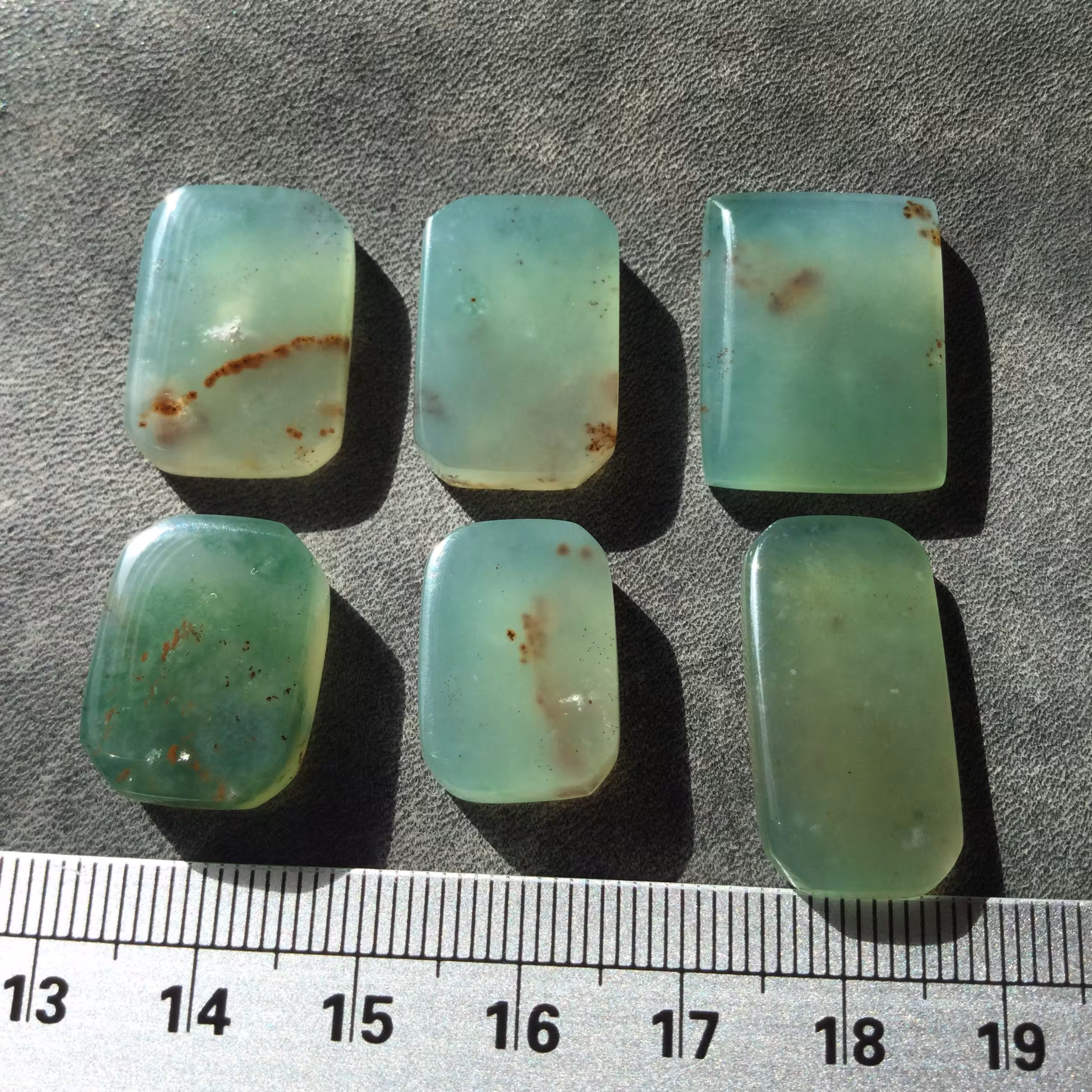 عقیق های سبز طبیعی خوشرنگ 