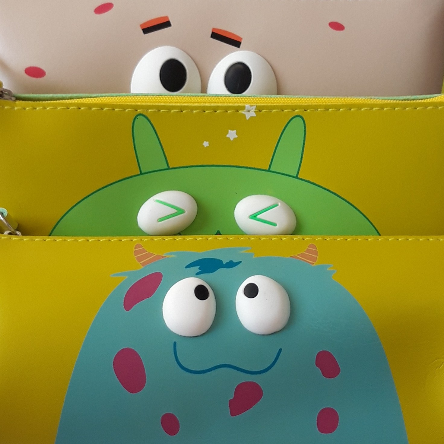 جامدادی سیلیکونی فانتزی در سه طرح