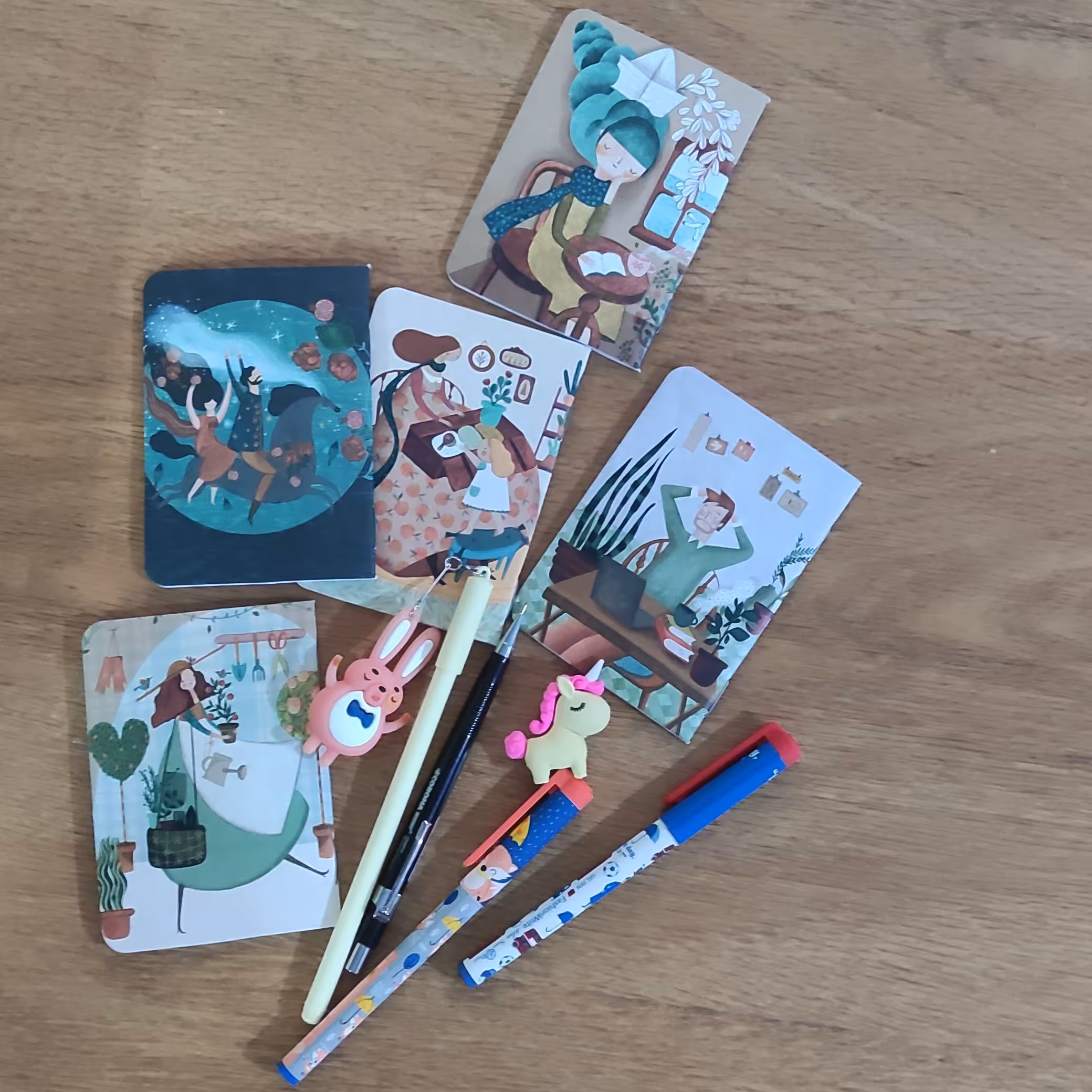 دفترچه یادداشت پاسپورتی با طرح خاص