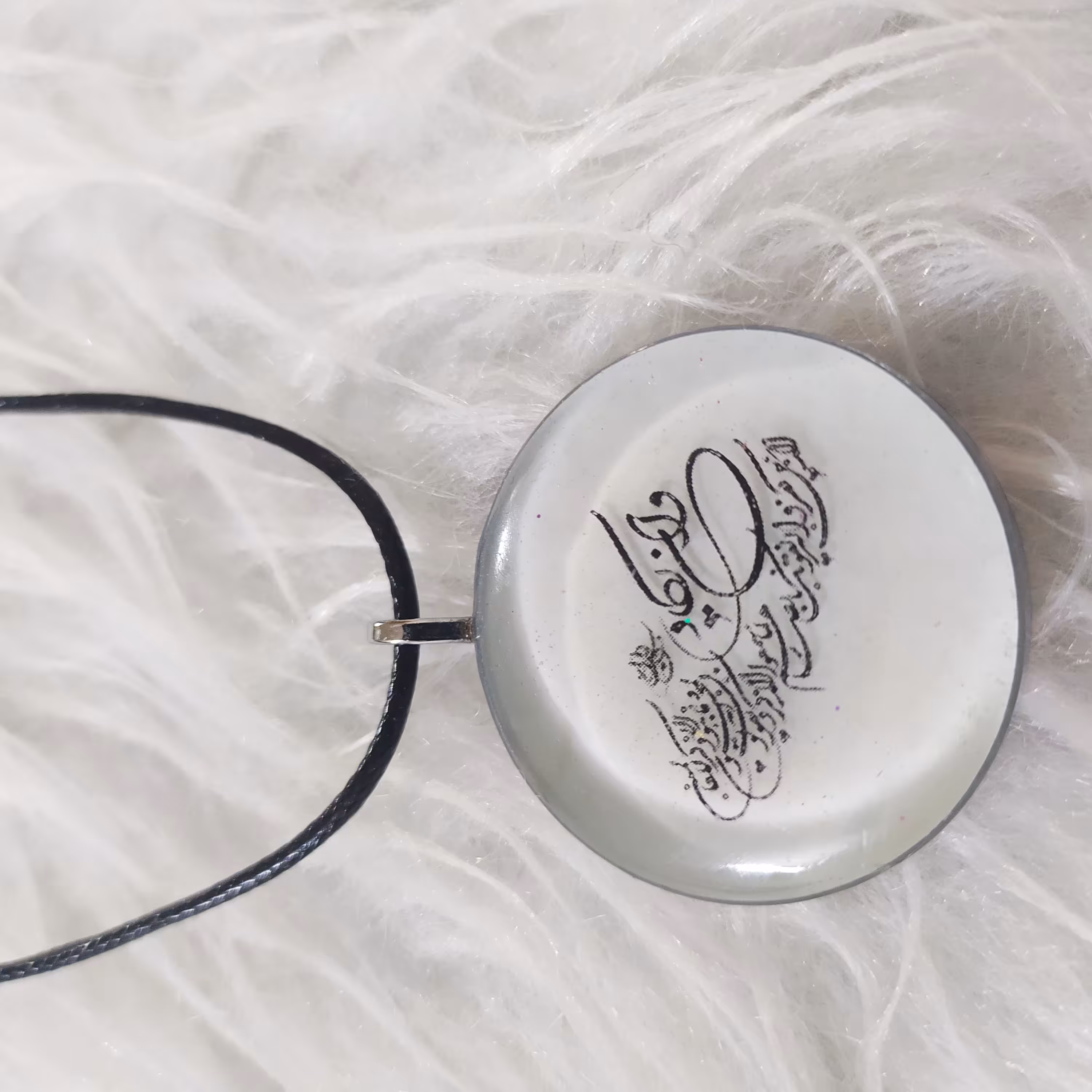 آویز ماشین ونیکاد