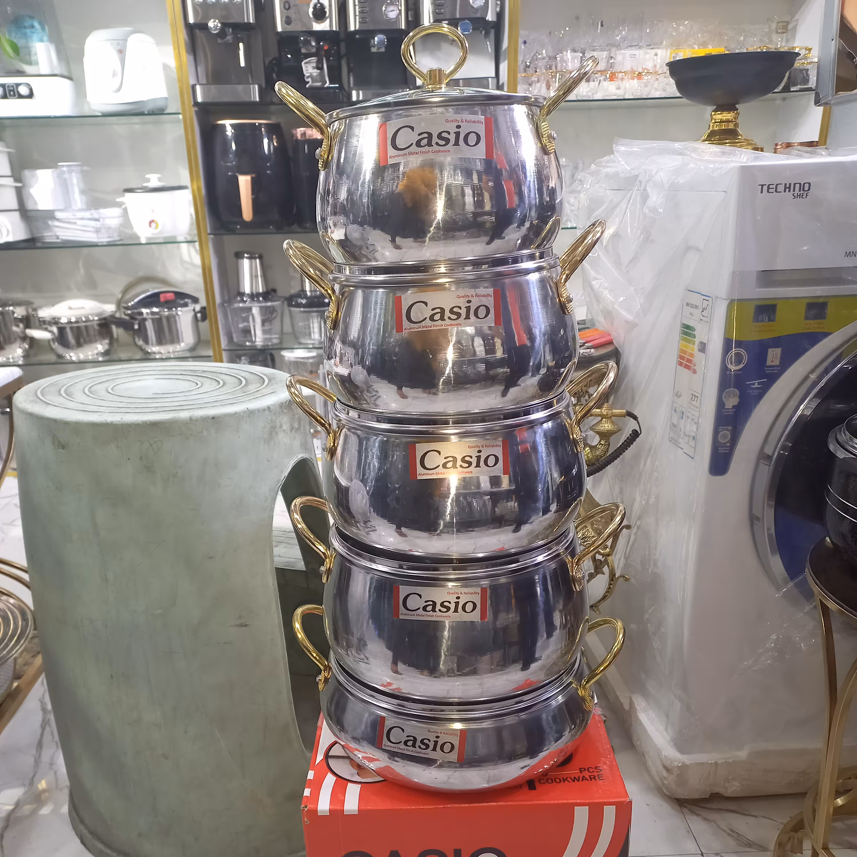 سرویس قابلنع روحی دسته طلای درب پیرکس