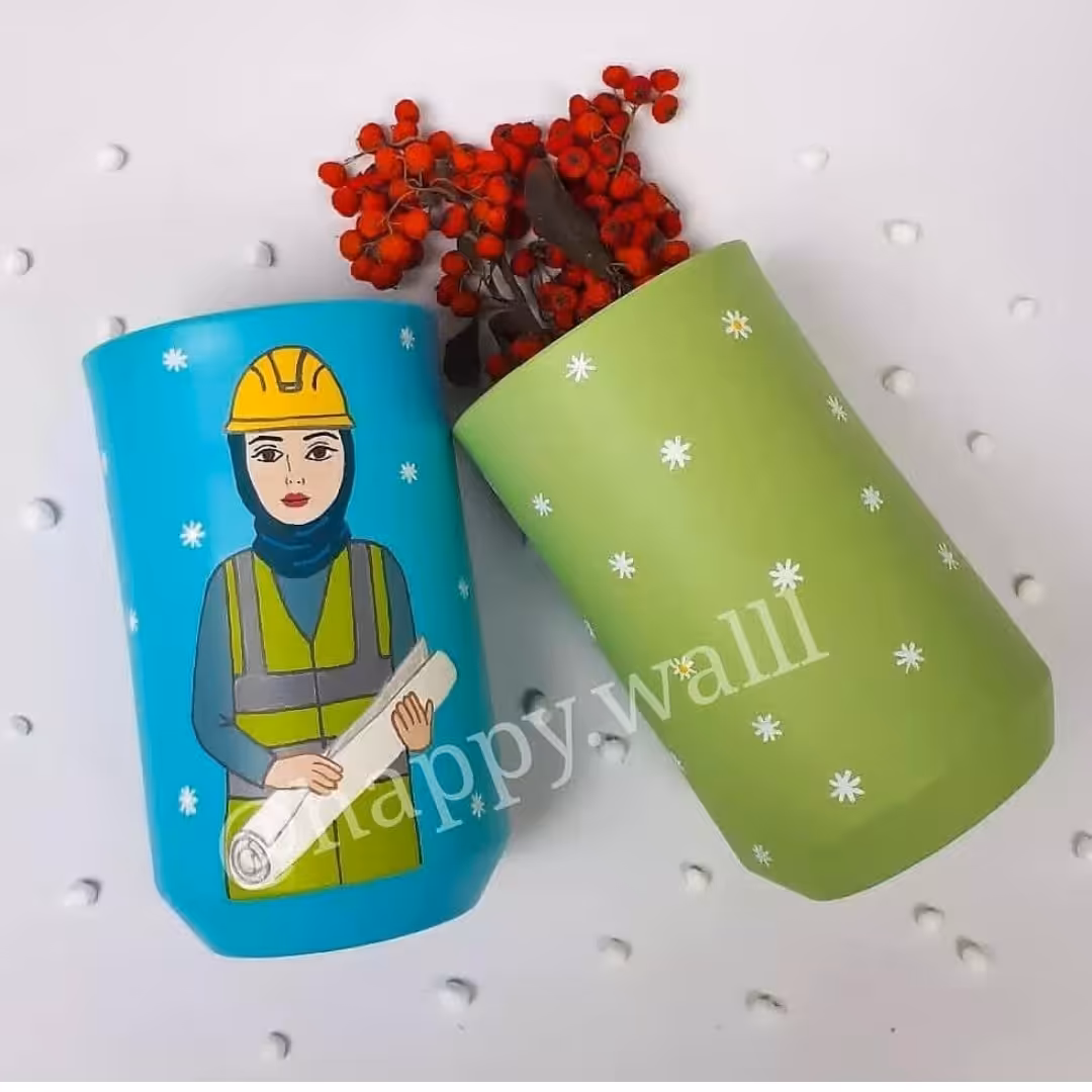 جامدادی طرح مهندس هدیه به مهندس جاقلمی سفالی(سایز 6در10)