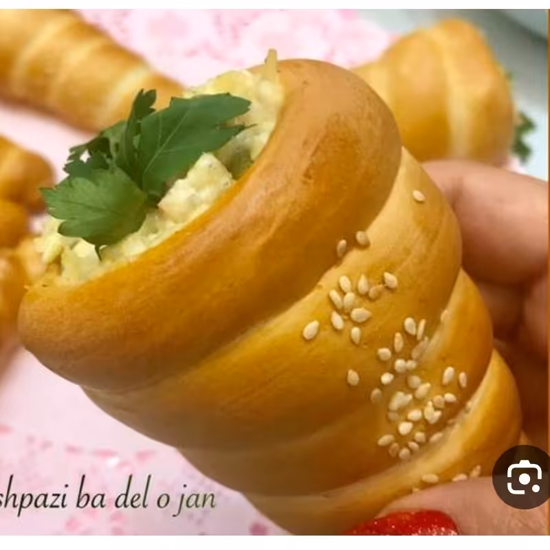 قیف کره ای پک پنج تایی برای درست کردن نان های فینگر فود ی ارتفاع حدودا 12 سانته