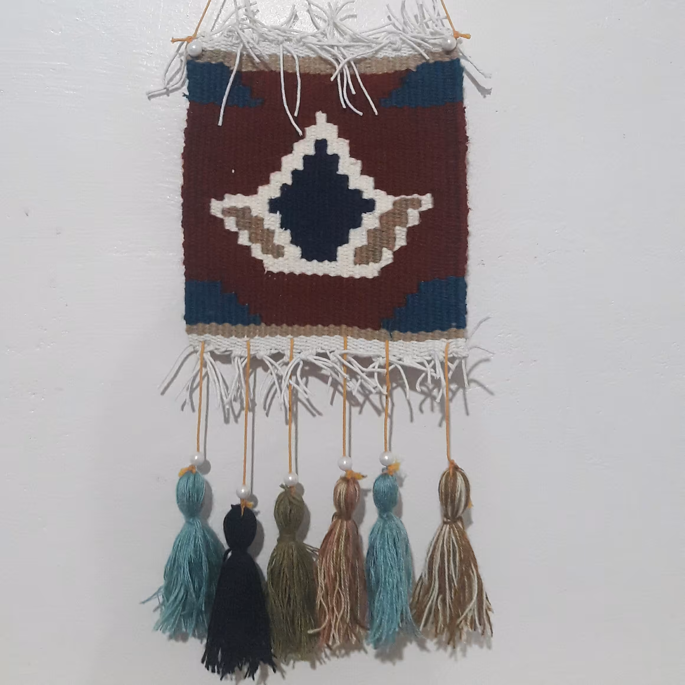 دیوارکوب دستبافت