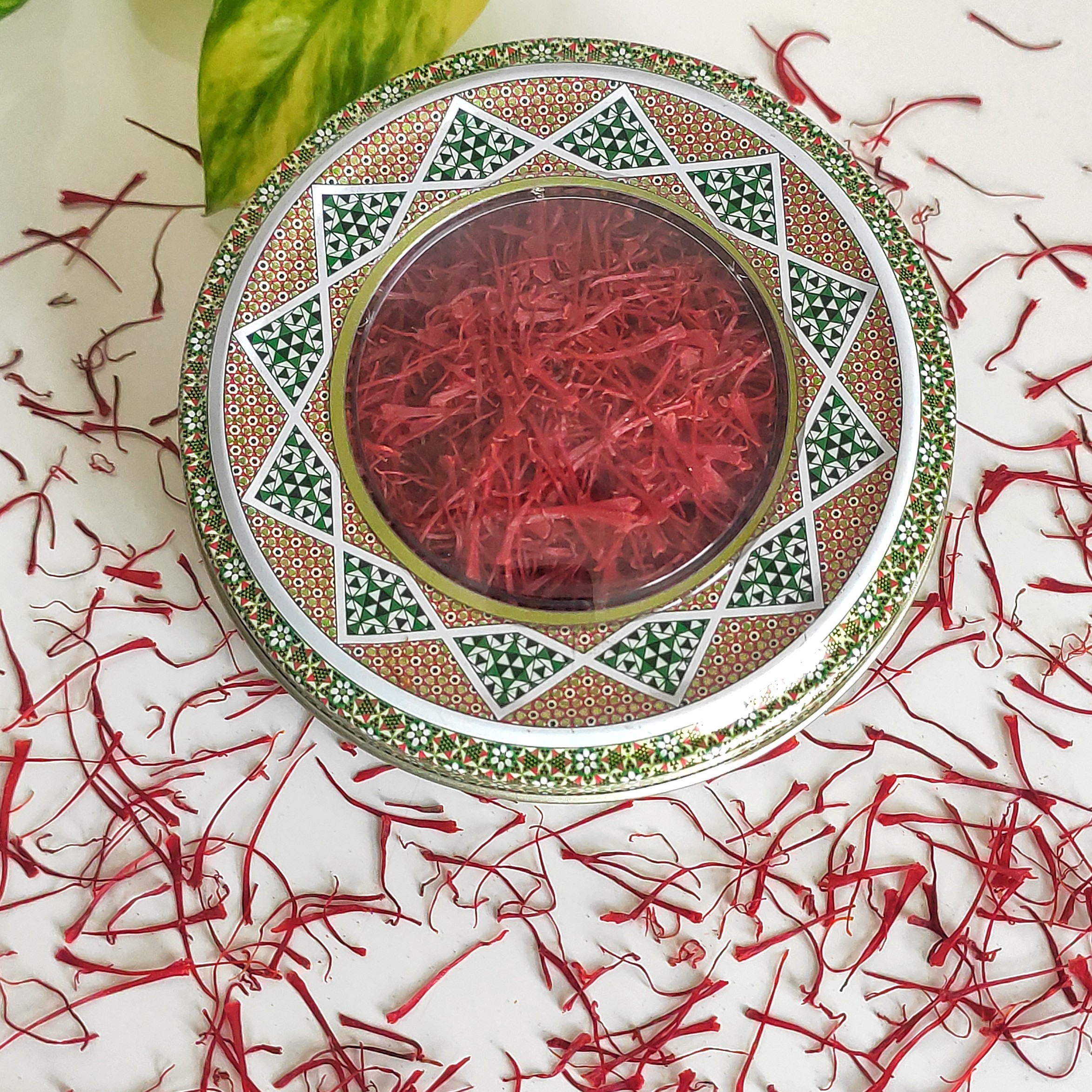 زعفران سوپر نگین اتویی نیم مثقالی صادراتی ظرف خاتم عیار بالا