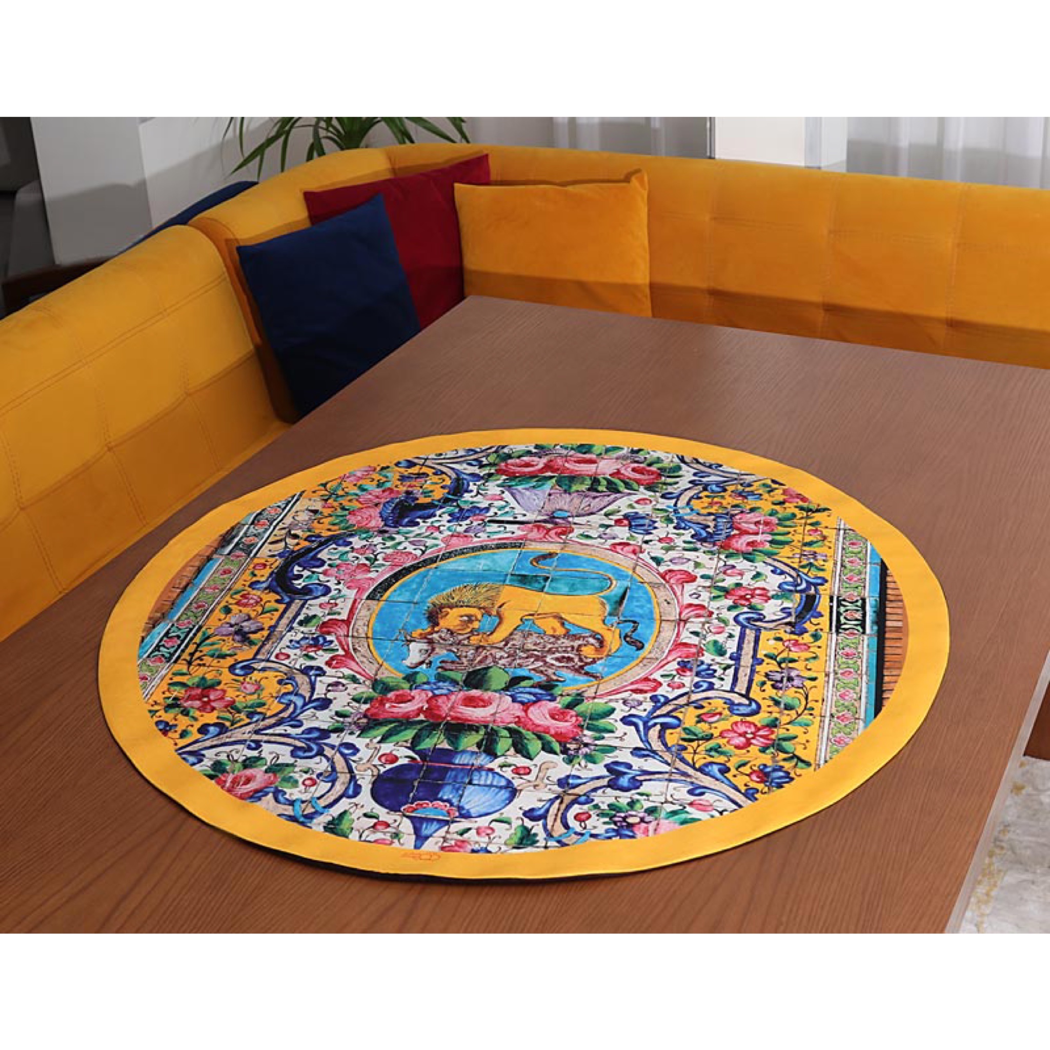 رومیزی دایره سایز 100 طرح کاخ گلستان شیر دار