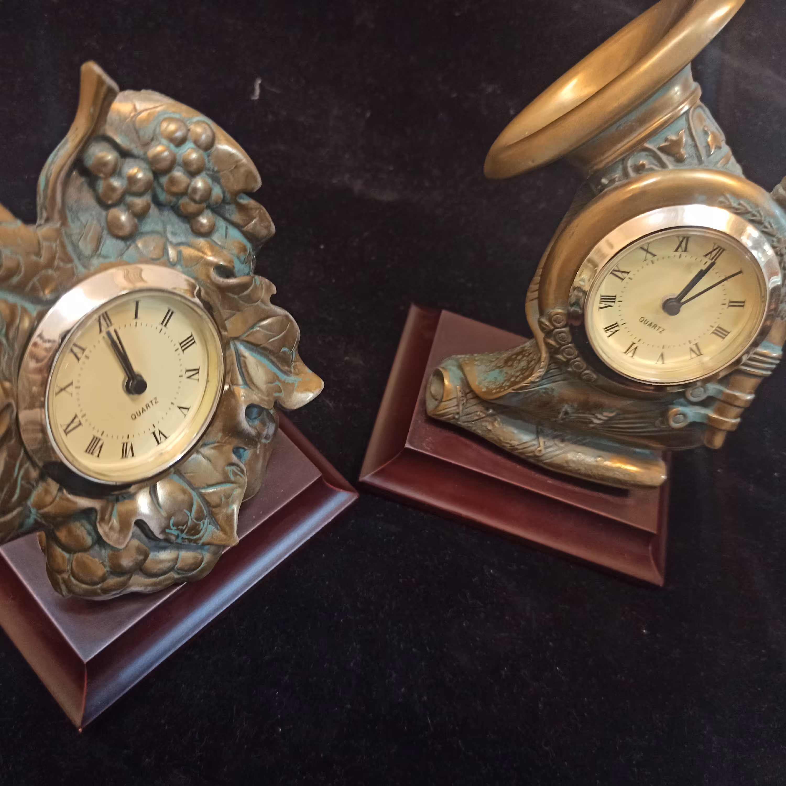 جفت ساعت رومیزی روکش برنز با پایه جوبی