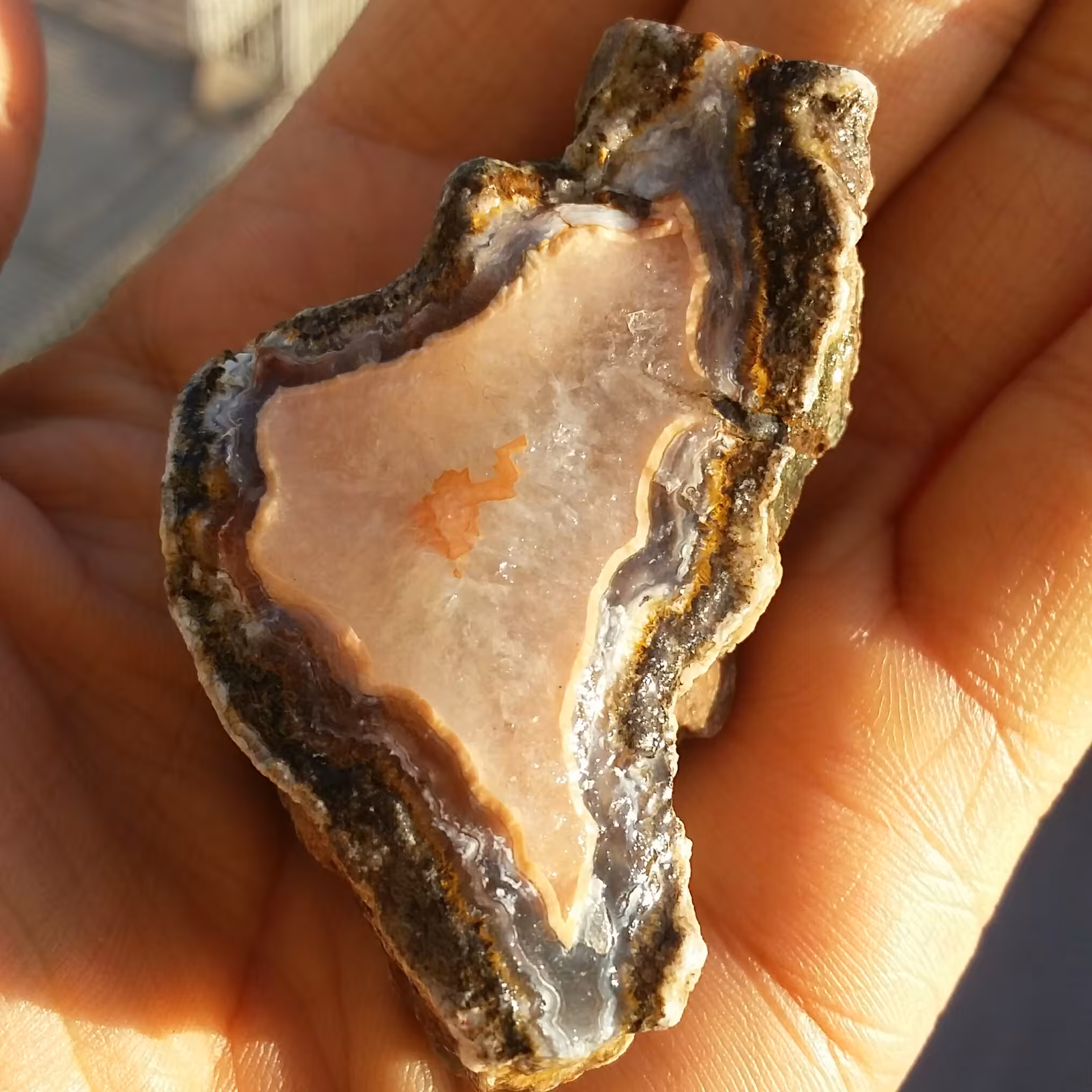 سنگ راف عقیق سلیمانی رنگی بی نظیبییر خاا ص 100درصد طبیعی 