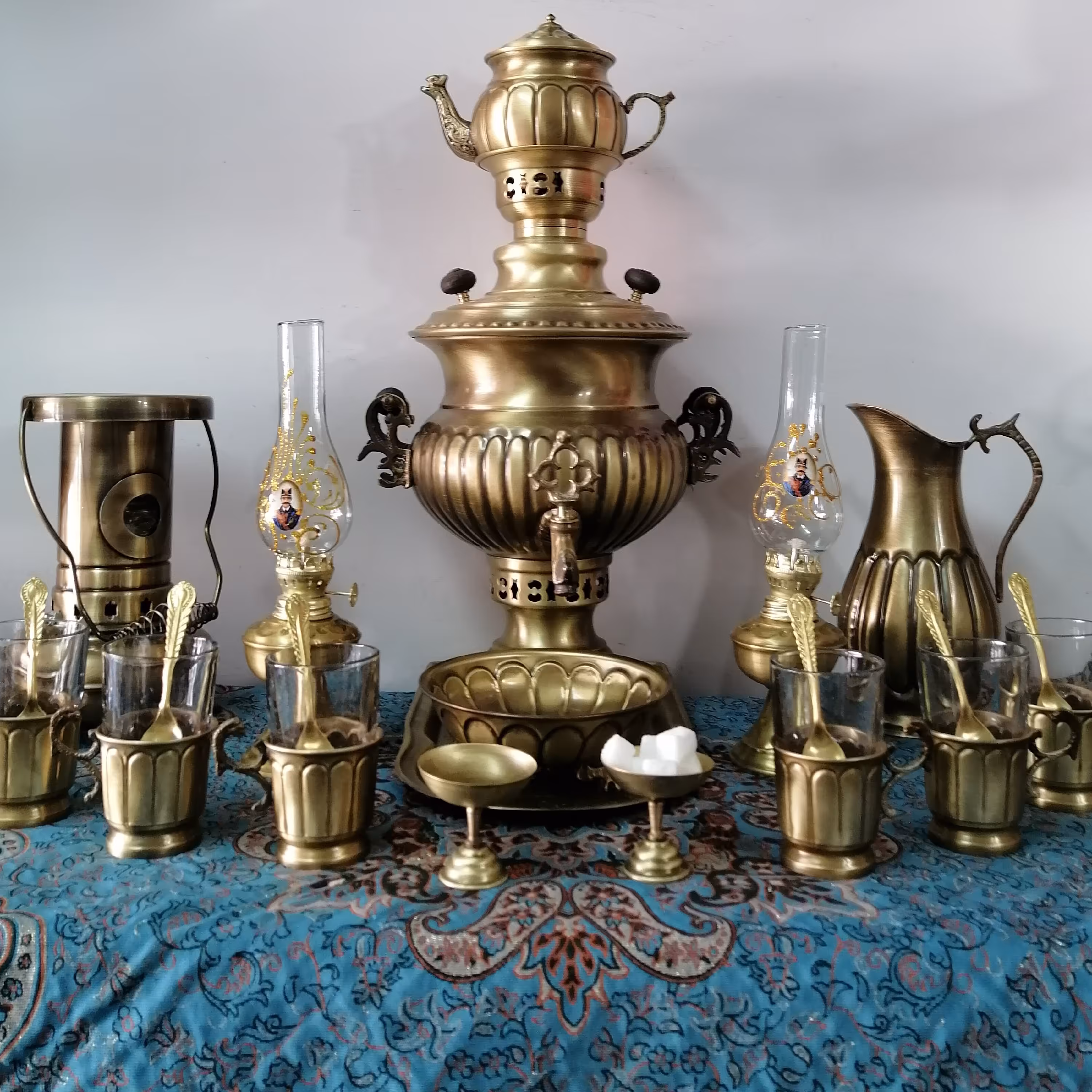 هدیه ماندگار سماور برنجی آتشی زغالی ذغالی آنتیک برنز ی (کل عکس همه جمعا این قیمت) 