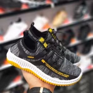 کفش اسپورت اسکیچرز