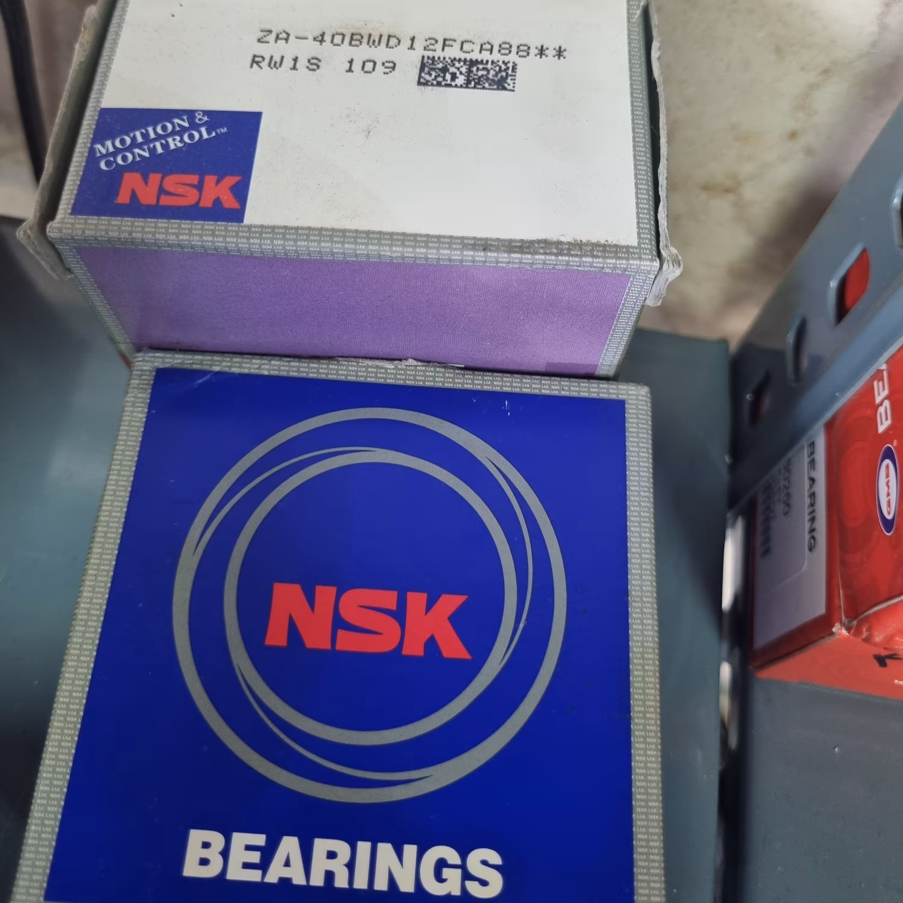 بلبرینگ ژاپنی چرخ جلو کرولا و هایلوکس و جیلی