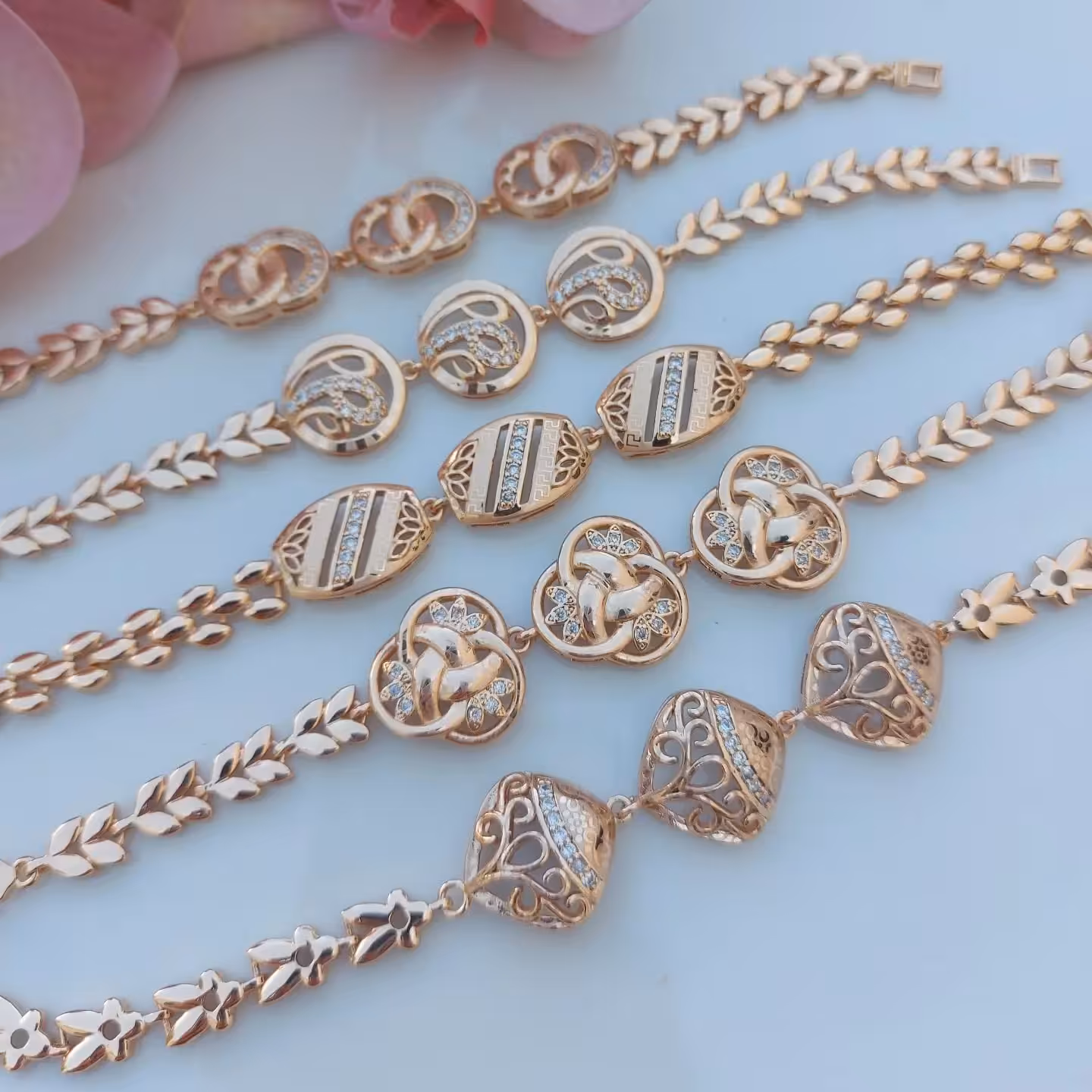 دستبندرنگ ثابت طرح طلاعیار18کیفیت عالی کد1