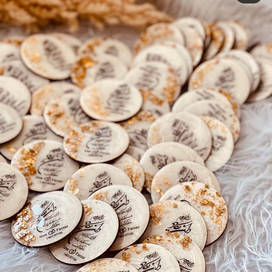 گیفت عقد وعروسی  رزینی درابعاد وطرح های مختلف پک ده عددی