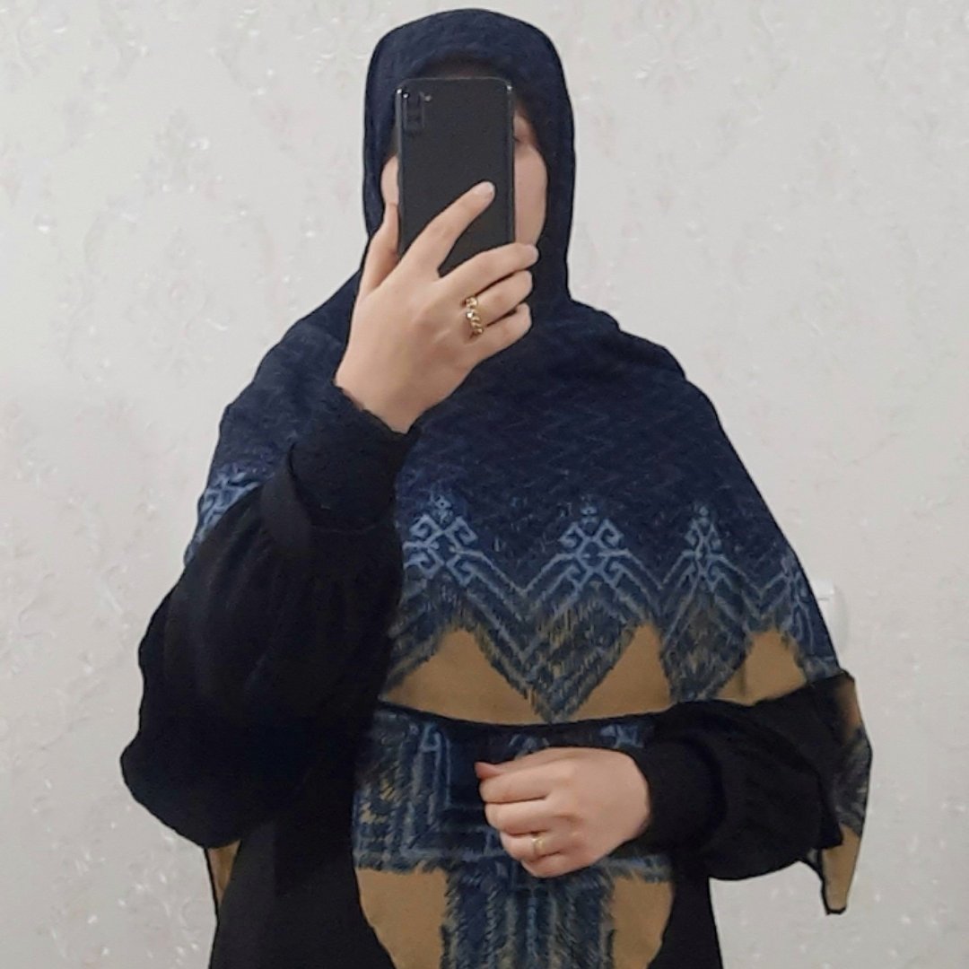 3_روسری نخی پاییزه،حاشیه دار ،قواره : 140 ،دوردست دوز،ایستایی خیلی خوبی داره
