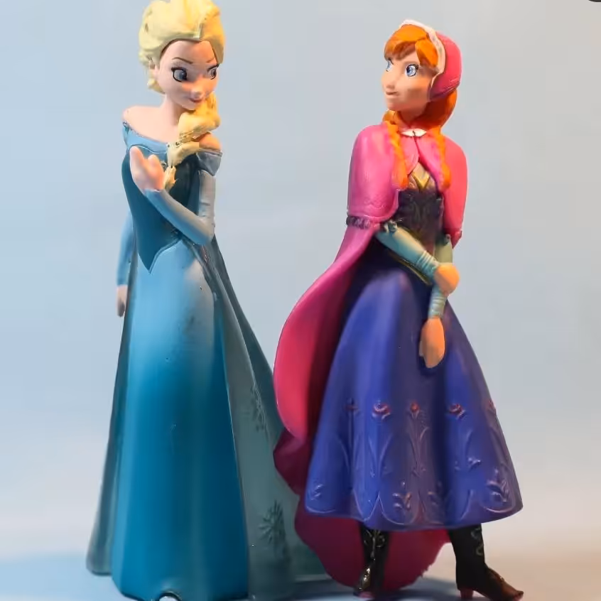 فیگور frozen ست 5 تایی ارتفاع 5 تا 10 سانتیمتر جنس سیلیکون فشرده (pvc) فاقد حساسیت
