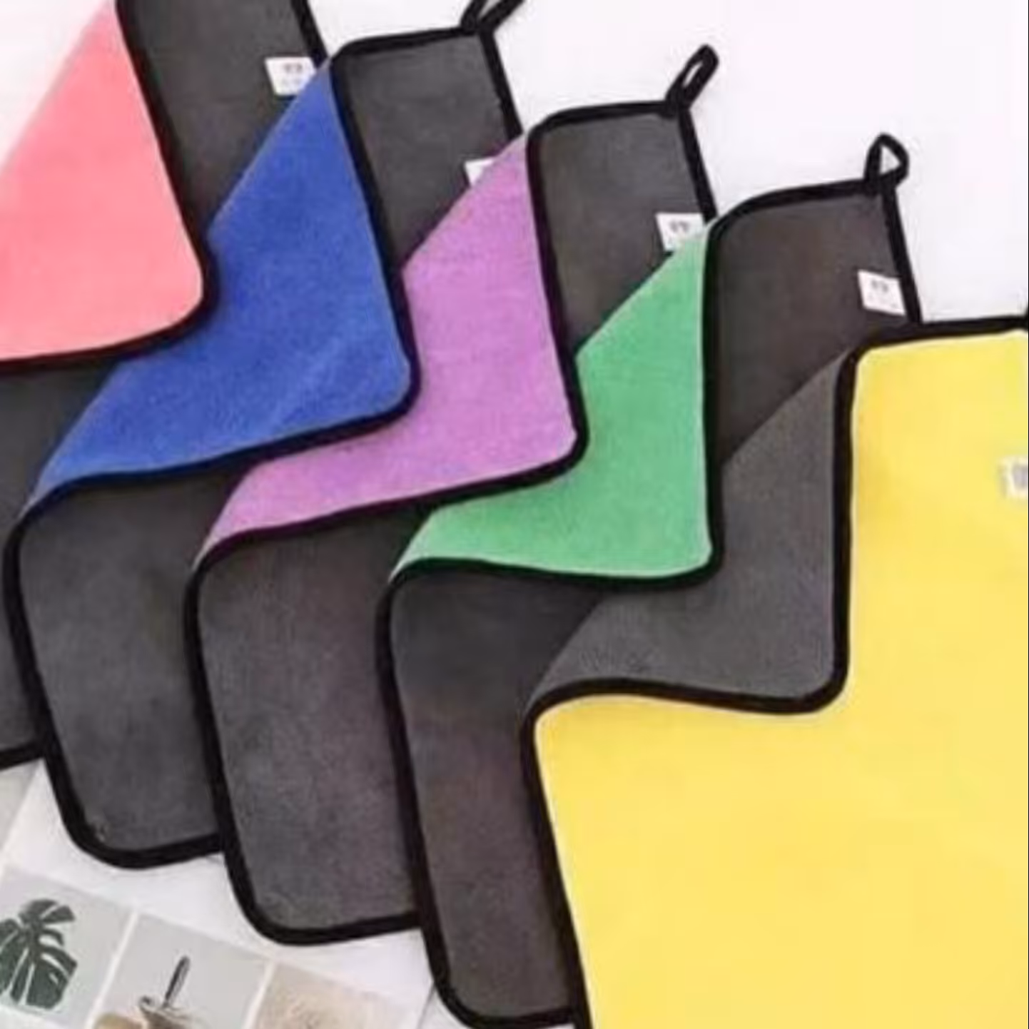 دستمال دورو ضخیم جادویی نانو میکروفایبر 65 گرمی برای انواع نظافت و آبگیری انواع سطوح  ماشین . خانه و آشپزخانه و خودرو

