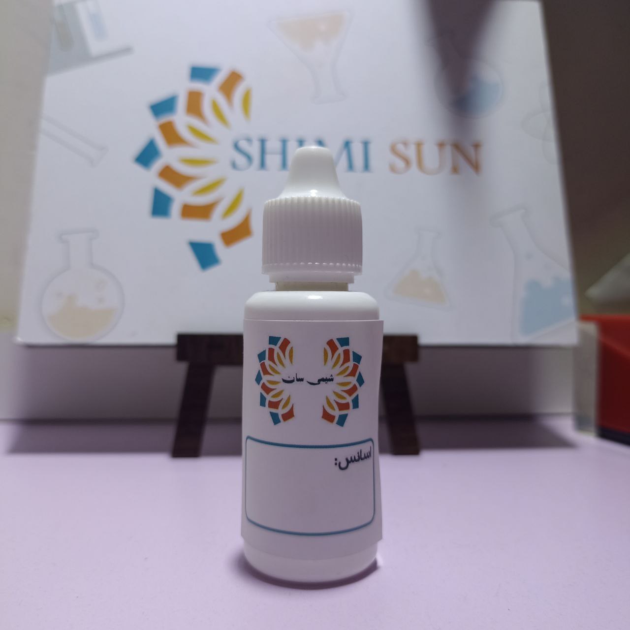 اسانس مایع اسطوخودوس(لوندر) حلال درچربی(عطری . عود سوز . شمع سازی) 30 میل