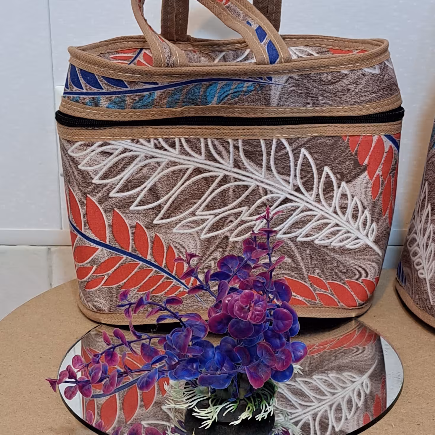  ست دو تایی کیف مسافرتی مناسب حمل مواد غذایی و فلاسک چای  رنگ آبی و قهوه ای 