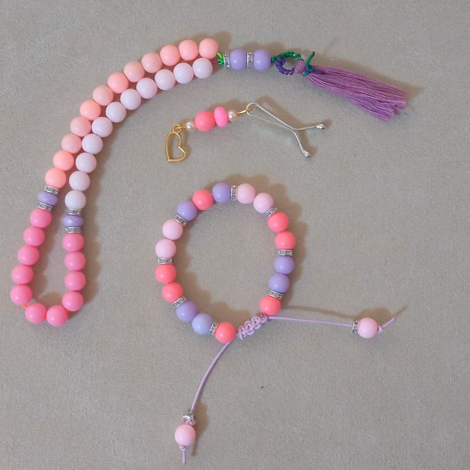 ست دستبند، گیره، تسبیح 33 تایی،با مهره های گرد براق و مات 