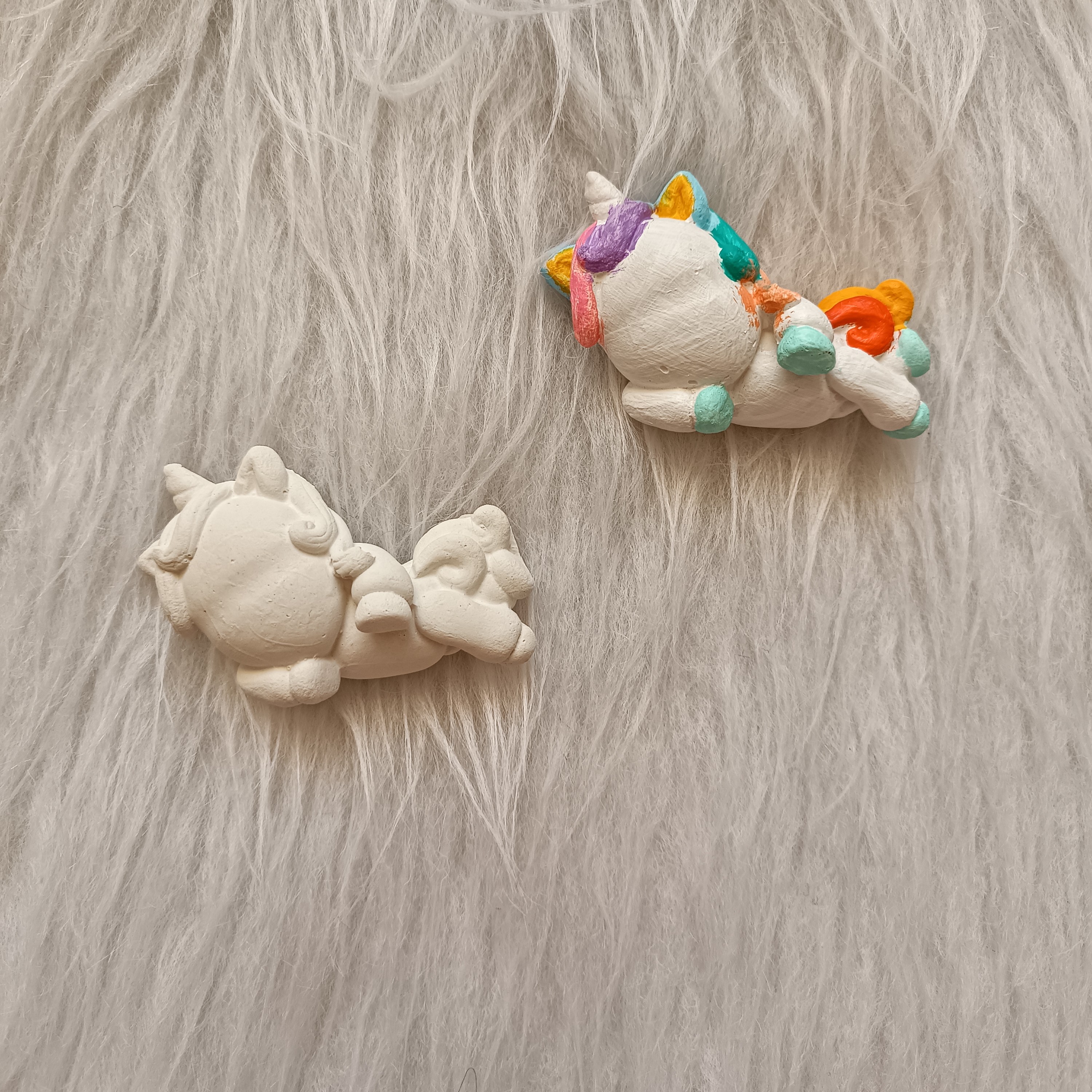 مجسمه تک شاخ خوابیده خام