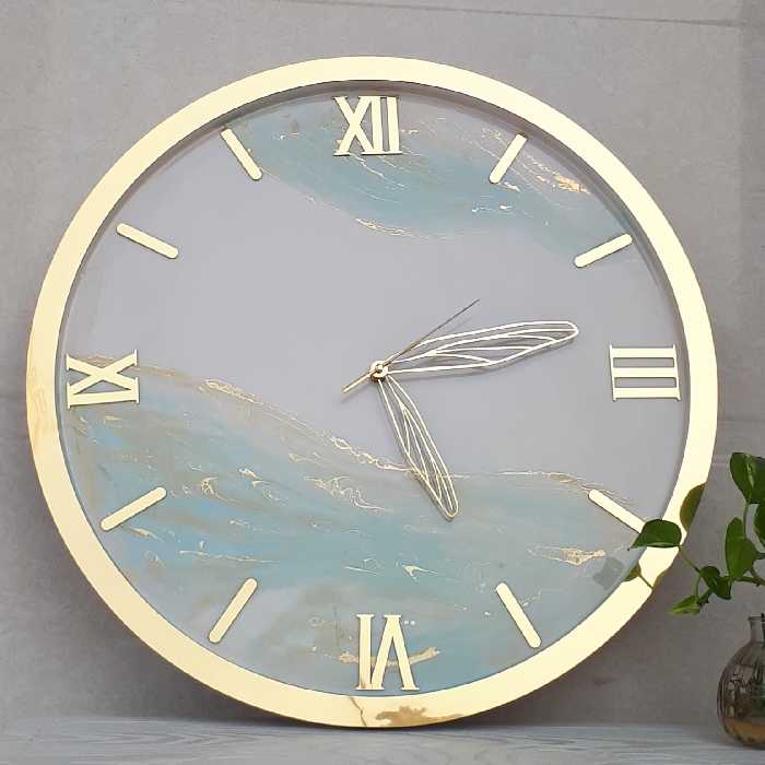 ساعت دیواری قطر 50 طرح روسی آبی کرم (پس کرایه)