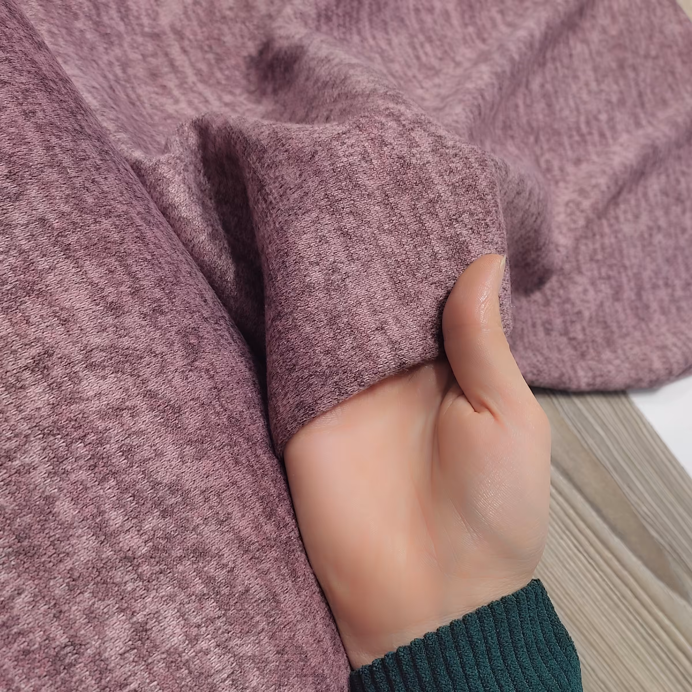 پارچه آنغوره بسیار نرم و لطیف در 5رنگ متری 120000تومان