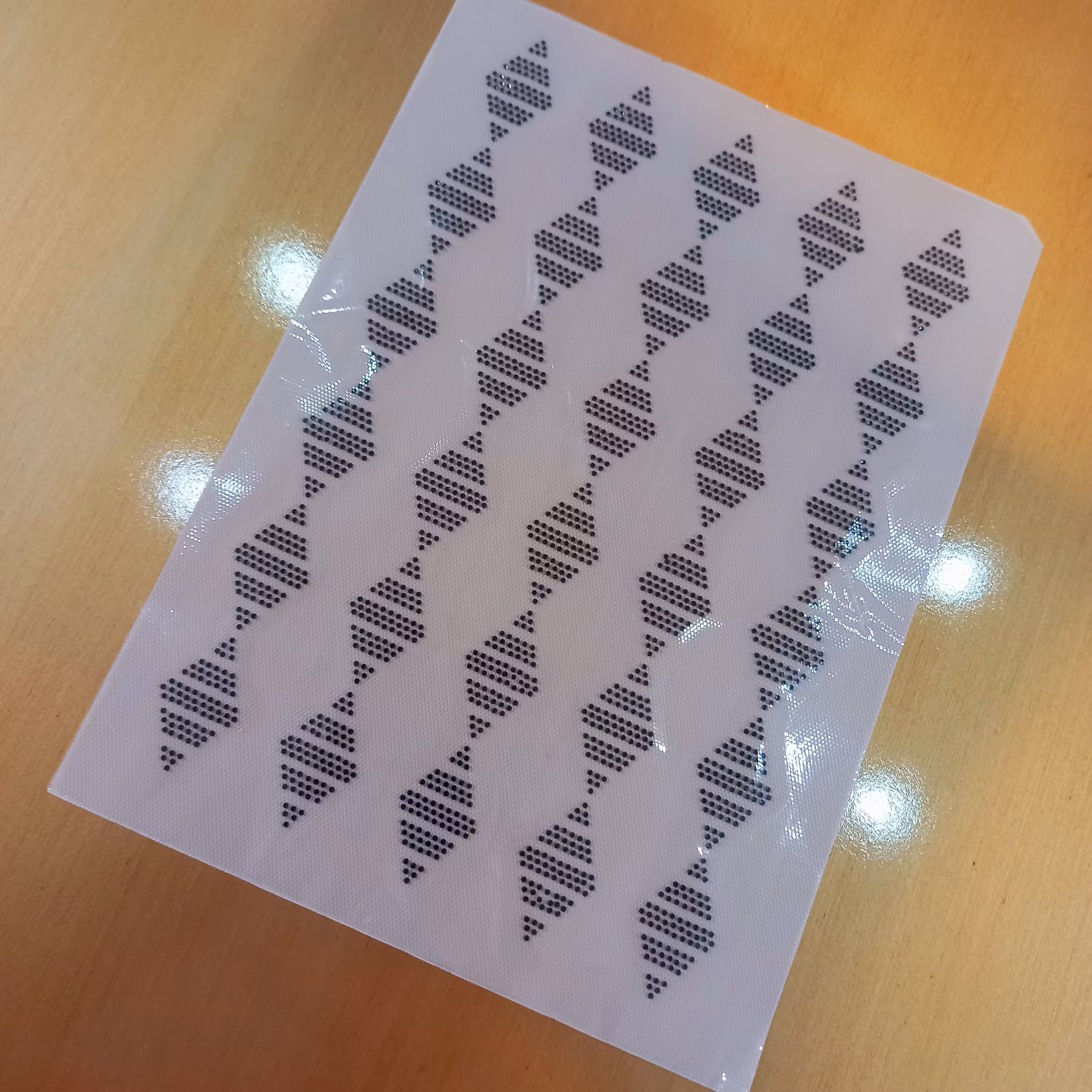 نگین حرارتی طرح لوزی. چادر . نگین چادر . مانتو . نگین چسبی . جوراب. ساق