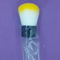 برس گرد گیر ناخن