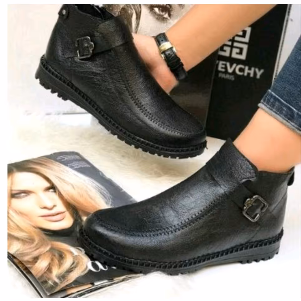 کفش  بسیار شیک