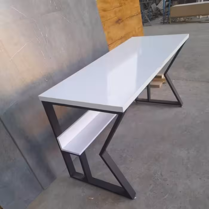 میز تحریر و میز کار  فلزی(ارسال به صورت باربری و پس کرایه است)