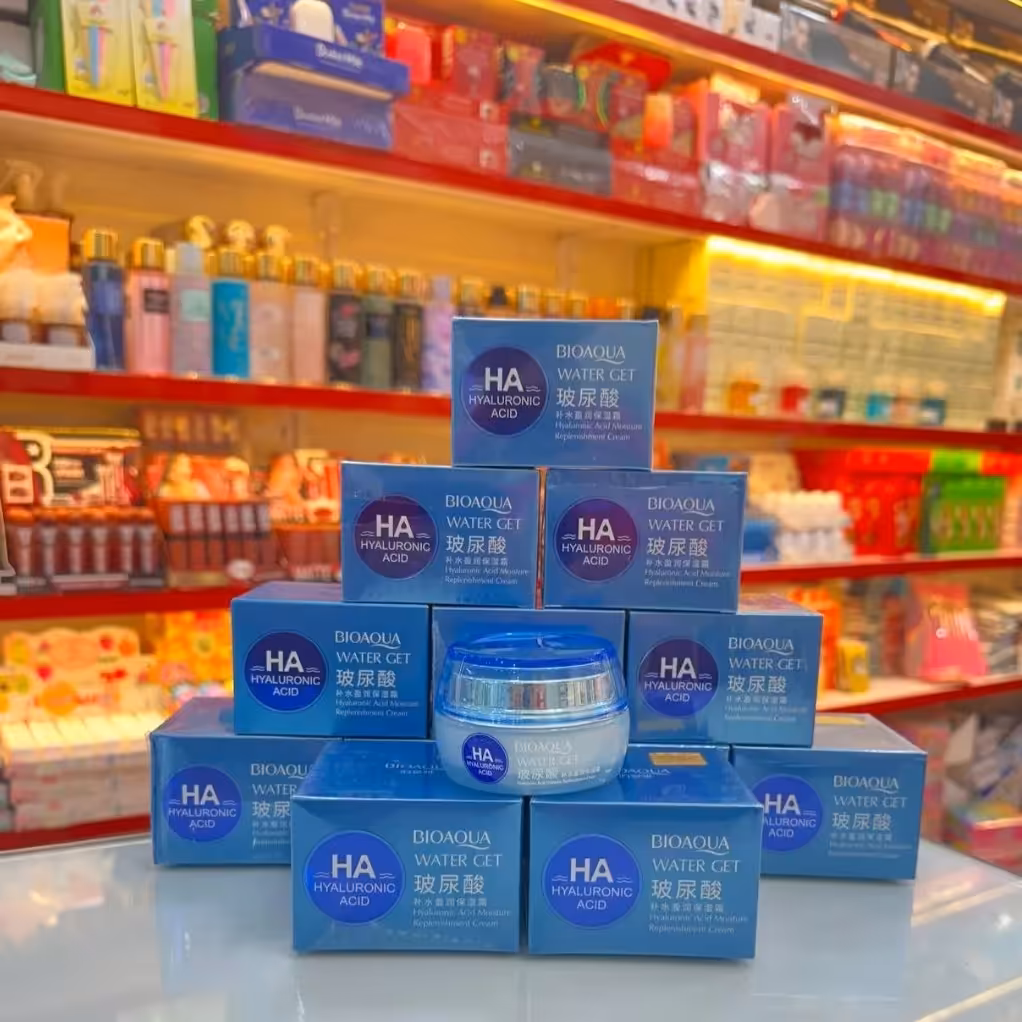 کرم آبرسان هیالورونیک اسید صورت بیوآکوا