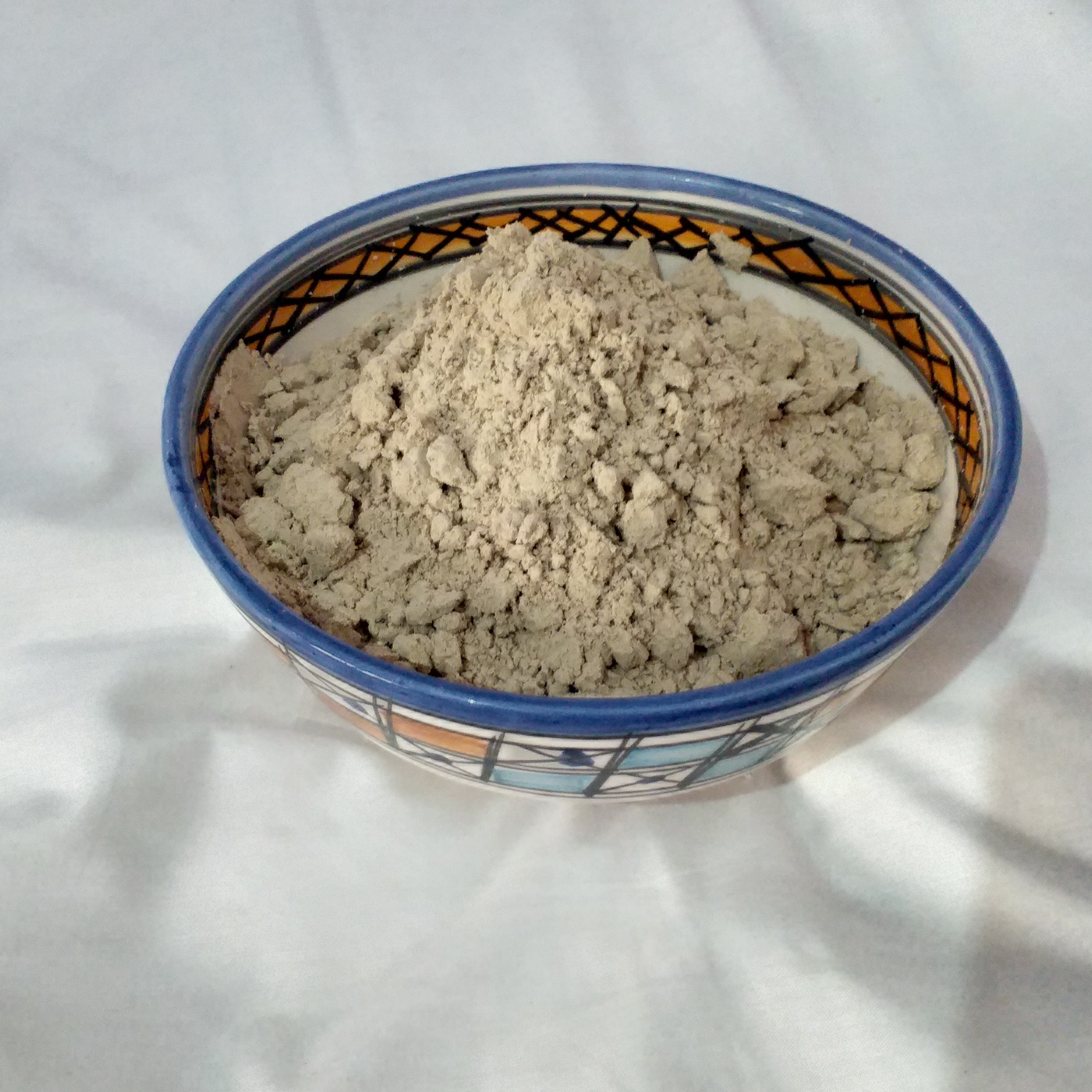 قاووت نخود نارگیل اصل کرمان تهیه شده از مواد اولیه ارگانیک و بهداشتی در طعم های متفاوت و بی نظیر