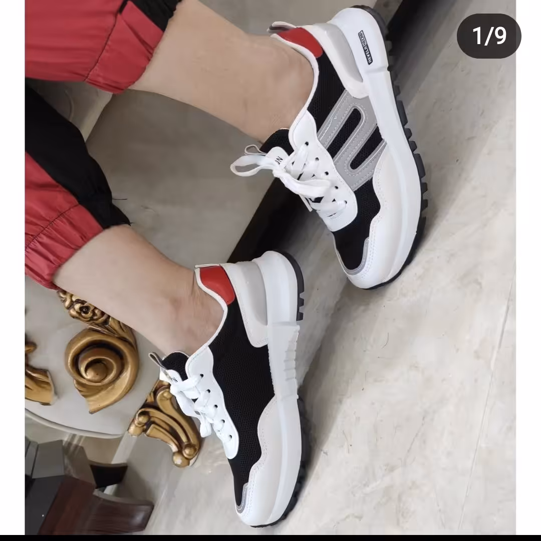 کفش مدل فشن ،جنس عالی با یه پاخور خیلی شیک و راحت مناسب استفاده روز مره و پیاده روی در فروشگاه کفش پاپوش بهبهان 2