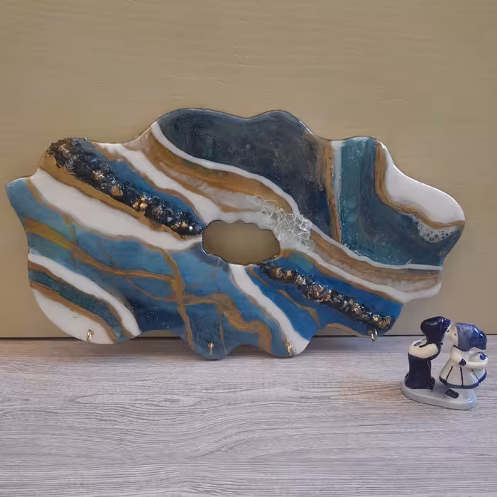 جاکلیدی دیواری ام دی اف و رزین آبی - طلایی طرح ژئود