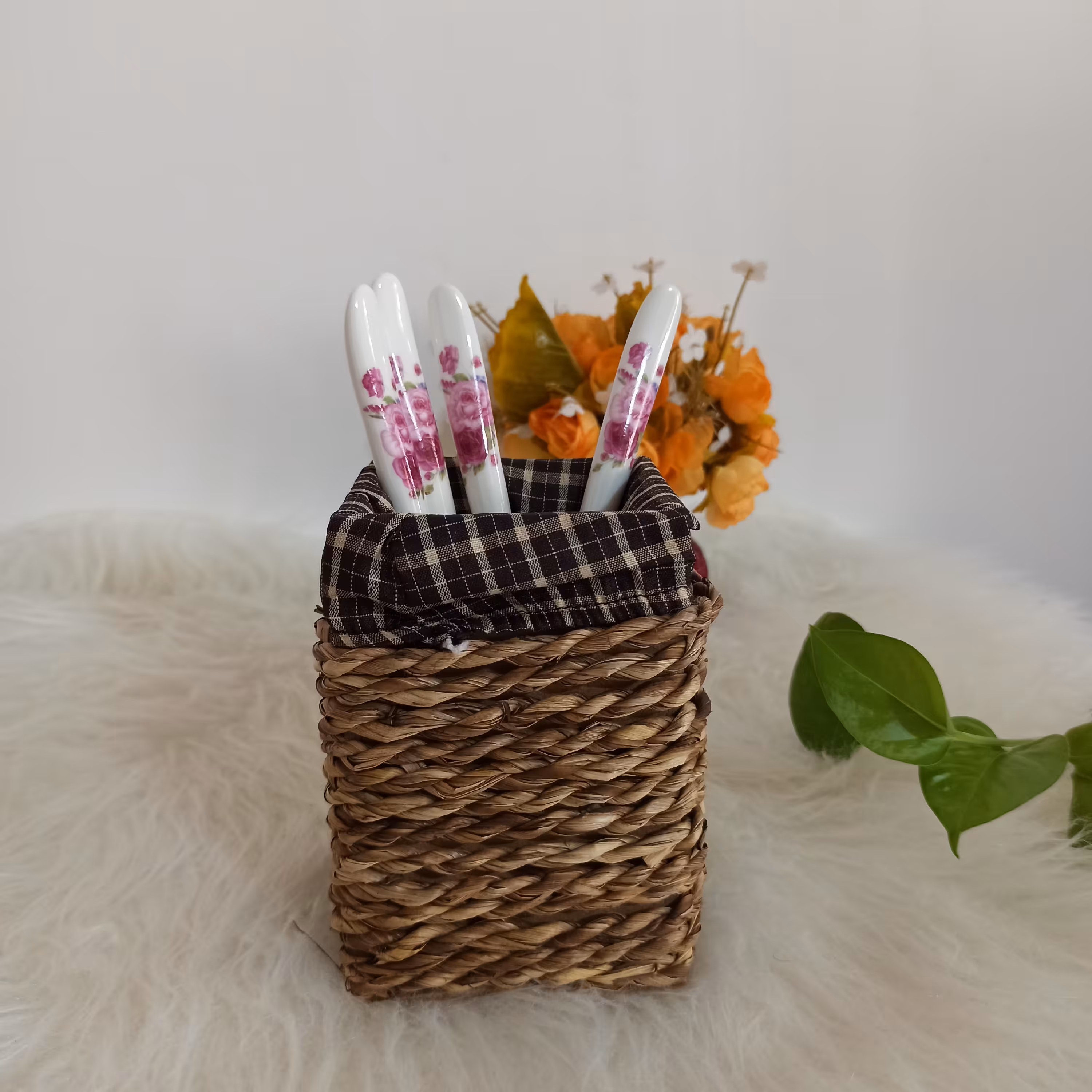 جاقاشقی حصیری ایستاده 